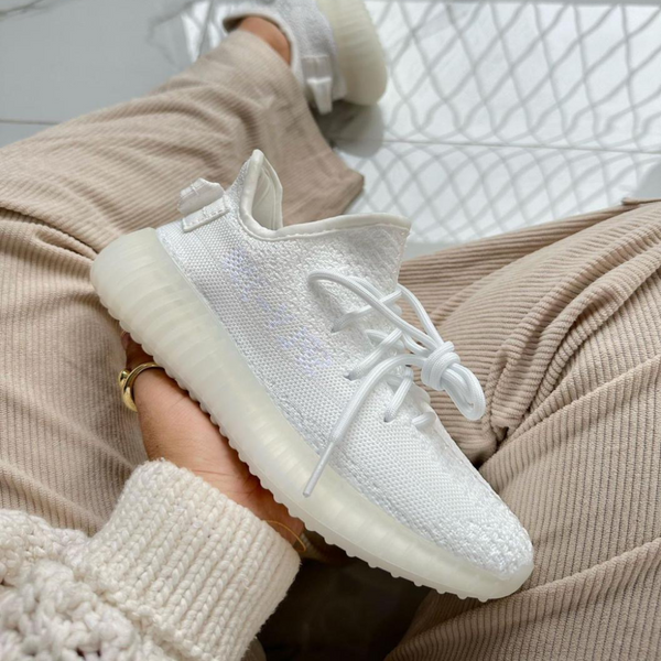 YEEZB